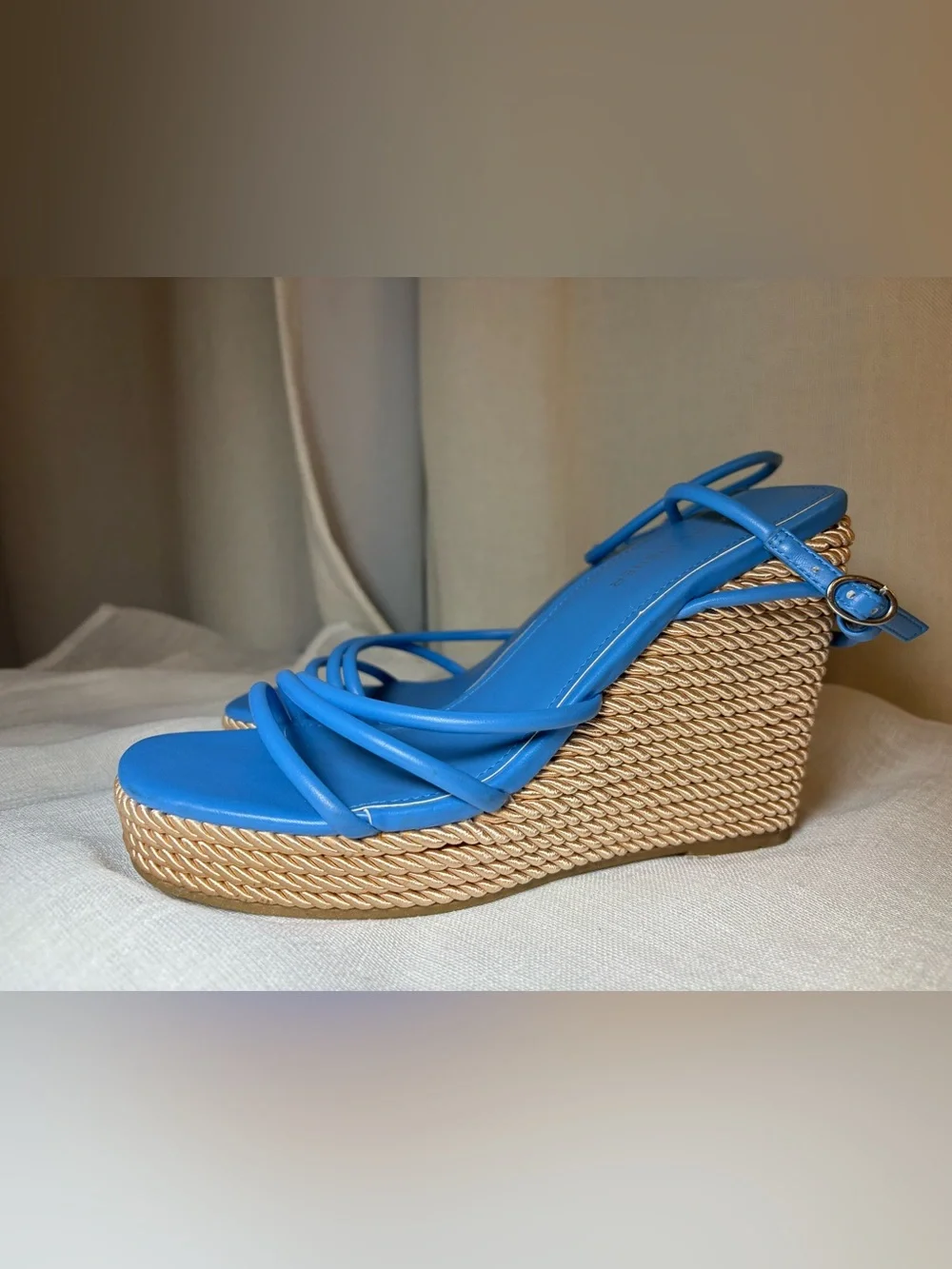 Marc Fisher Blue Strappy Platform Wedge Sandals 9M Gold Rope Resort NWOT